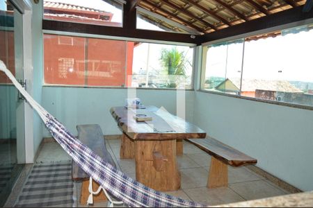 Casa à venda com 708m², 3 quartos e 3 vagasVaranda