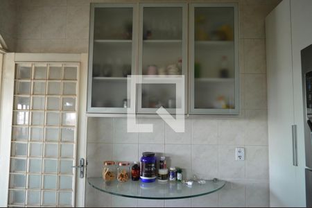 Casa à venda com 708m², 3 quartos e 3 vagasCozinha