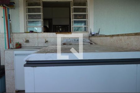 Casa à venda com 708m², 3 quartos e 3 vagasÁrea de Serviço