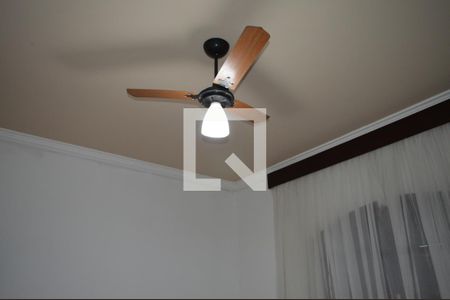 Casa à venda com 708m², 3 quartos e 3 vagasDetalhe