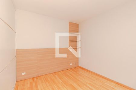 Apartamento à venda com 180m², 4 quartos e 2 vagas Apartamento à venda com 180m², 4 quartos e 2 vagasQuarto 1