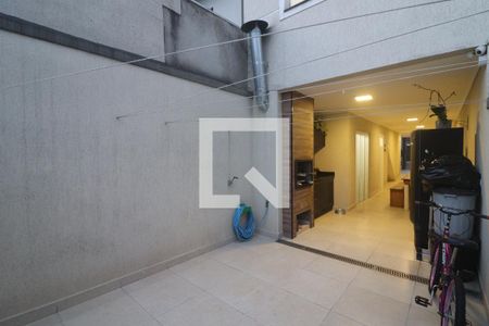 Casa à venda com 129m², 3 quartos e 5 vagasQuintal
