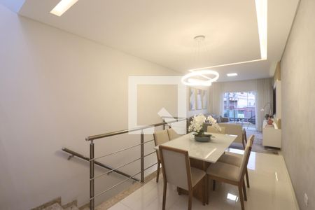 Sala de casa à venda com 3 quartos, 129m² em Jardim Paraíso, São Paulo