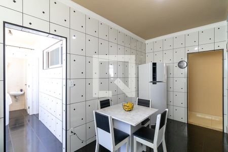Apartamento à venda com 130m², 2 quartos e sem vaga Apartamento à venda com 130m², 2 quartos e sem vagaCozinha