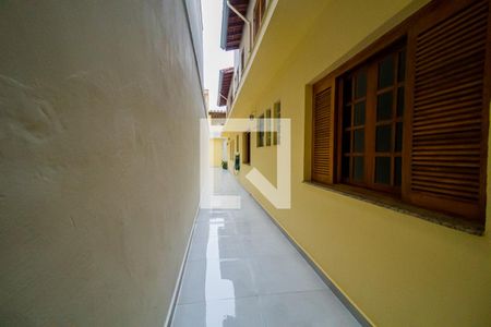 Casa à venda com 338m², 3 quartos e 2 vagasCorredor