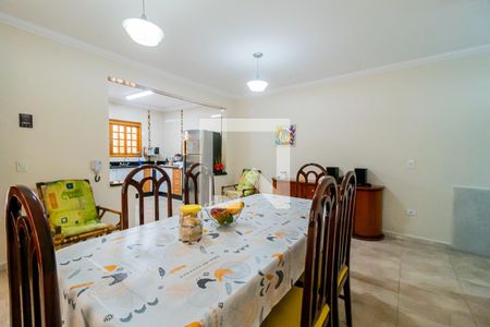 Casa à venda com 338m², 3 quartos e 2 vagasCozinha
