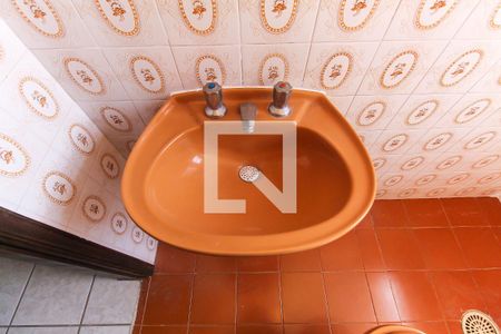 Casa à venda com 200m², 3 quartos e 4 vagasBanheiro 1