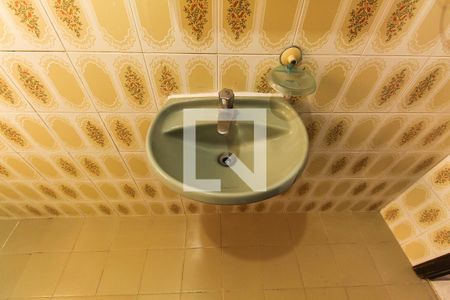 Casa à venda com 200m², 3 quartos e 4 vagasBanheiro 2