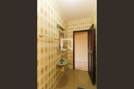 Casa à venda com 200m², 3 quartos e 4 vagasBanheiro 2