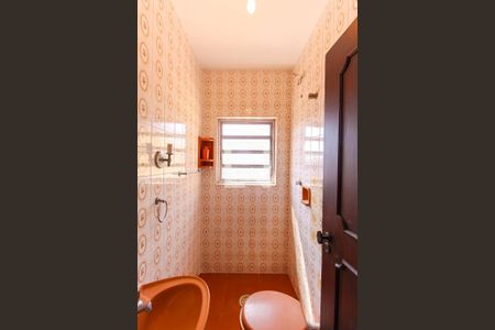 Casa à venda com 200m², 3 quartos e 4 vagasBanheiro 1