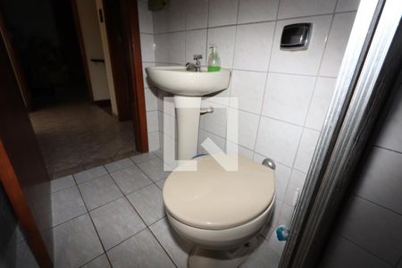 Casa à venda com 100m², 3 quartos e 4 vagasBanheiro