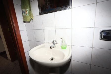 Casa à venda com 100m², 3 quartos e 4 vagasBanheiro