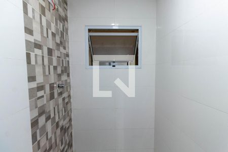 Banheiro de kitnet/studio para alugar com 1 quarto, 30m² em Jardim Jaú (zona Leste), São Paulo
