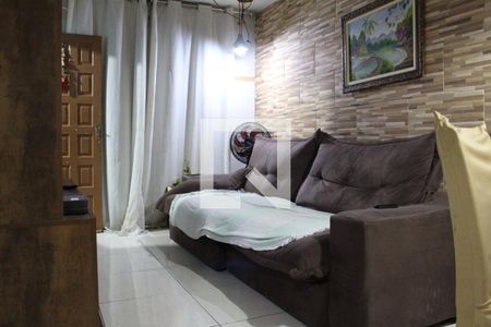 Sala de casa à venda com 3 quartos, 160m² em Parque Residencial Oratorio, São Paulo