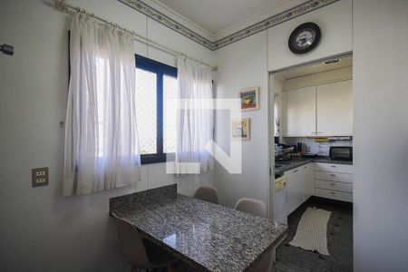 Apartamento à venda com 178m², 3 quartos e 3 vagasCozinhaa