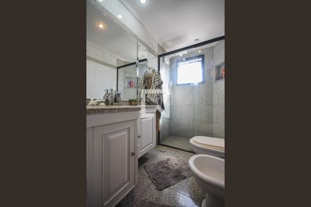 Apartamento à venda com 178m², 3 quartos e 3 vagasBanheiro suíte 3