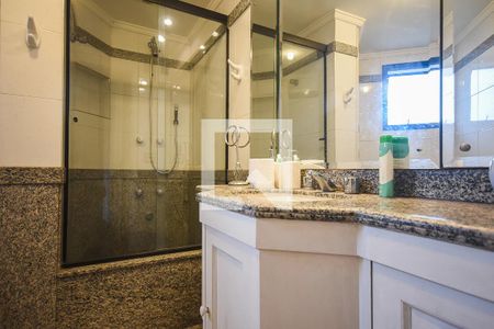 Apartamento à venda com 178m², 3 quartos e 3 vagasBanheiro suíte 1