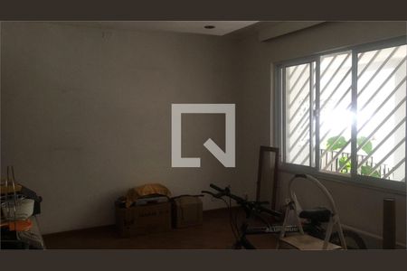 Casa à venda com 2 quartos, 180m² em Jardim Aeroporto, São Paulo