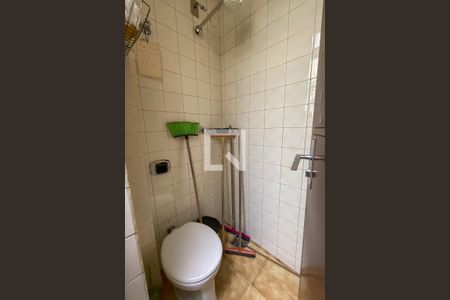 Apartamento à venda com 110m², 3 quartos e 1 vaga Apartamento à venda com 110m², 3 quartos e 1 vagaBanheiro de Serviço