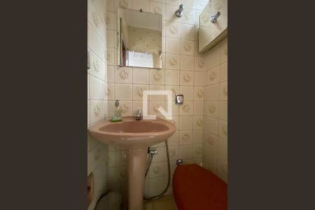 Apartamento à venda com 110m², 3 quartos e 1 vaga Apartamento à venda com 110m², 3 quartos e 1 vagaBanheiro da Suíte 2