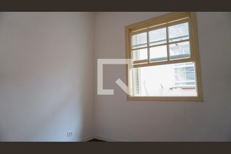 Quarto 2 de casa para alugar com 3 quartos, 120m² em Vila Clementino, São Paulo