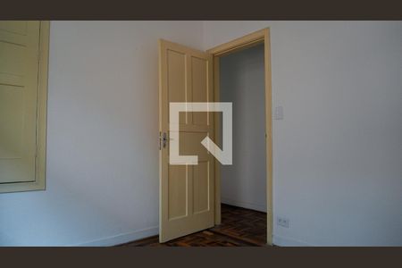 Quarto 2 de casa para alugar com 3 quartos, 120m² em Vila Clementino, São Paulo