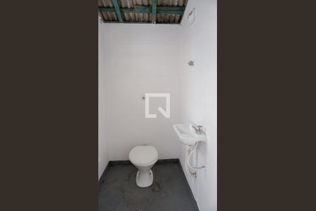 Casa para alugar com 120m², 3 quartos e 2 vagas Casa para alugar com 120m², 3 quartos e 2 vagasBanheiro Social