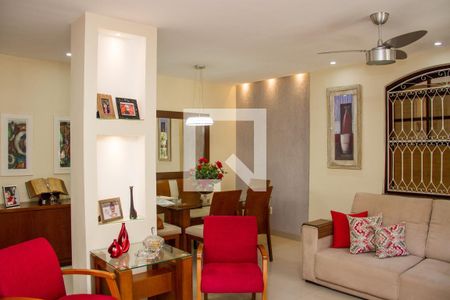 Sala de casa de condomínio à venda com 4 quartos, 375m² em Lins de Vasconcelos, Rio de Janeiro