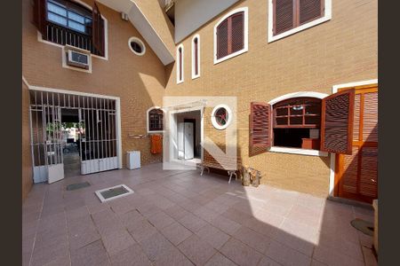 Casa de condomínio à venda com 375m², 4 quartos e 1 vagaGaragem / Quintal