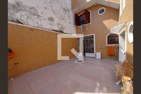 Casa de condomínio à venda com 375m², 4 quartos e 1 vagaGaragem / Quintal