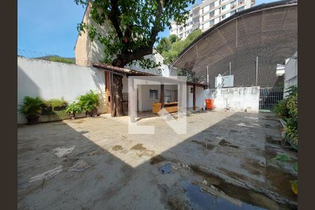 Casa de condomínio à venda com 375m², 4 quartos e 1 vagaÁrea comum - Churrasqueira