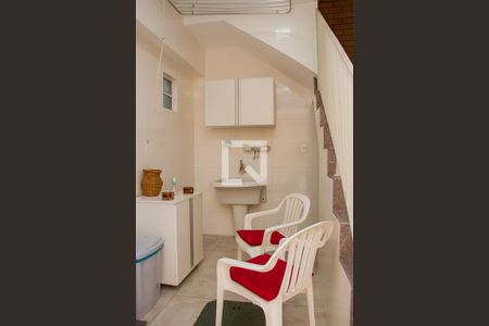 Casa de condomínio à venda com 375m², 4 quartos e 1 vagaÁrea de Serviço