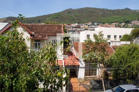 Casa de condomínio à venda com 375m², 4 quartos e 1 vagaSuíte 03 - Janela