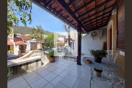 Casa de condomínio à venda com 375m², 4 quartos e 1 vagaVaranda da Sala