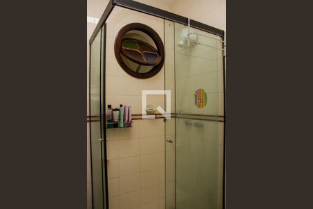 Casa de condomínio à venda com 375m², 4 quartos e 1 vagaBanheiro da Suíte 03