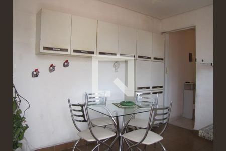 Casa à venda com 176m², 3 quartos e 3 vagasCasa 2 - Cozinha