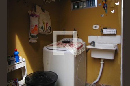 Casa à venda com 176m², 3 quartos e 3 vagasÁrea de Serviço