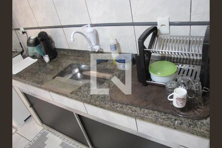 Casa à venda com 176m², 3 quartos e 3 vagasCozinha