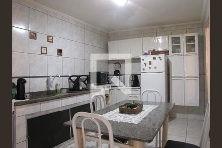 Casa à venda com 176m², 3 quartos e 3 vagasCozinha