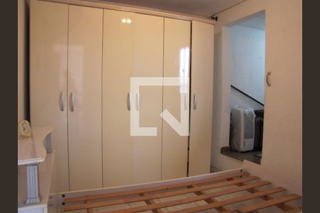 Casa à venda com 176m², 3 quartos e 3 vagasCasa 2 - Quarto