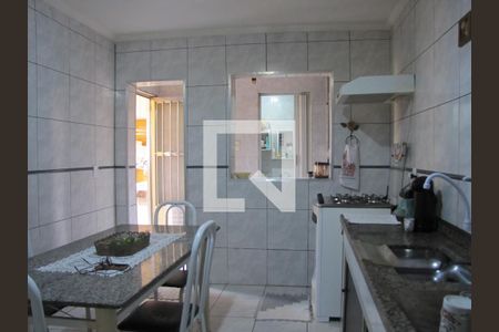 Casa à venda com 176m², 3 quartos e 3 vagasCozinha