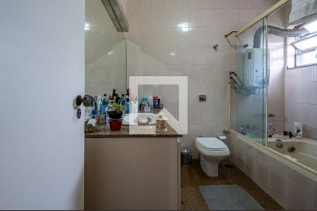 Casa à venda com 300m², 5 quartos e 3 vagasBanheiro