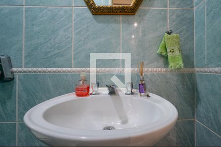 Casa à venda com 300m², 5 quartos e 3 vagasDetalhe