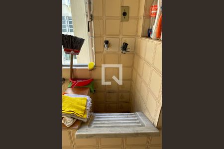 Apartamento à venda com 350m², 3 quartos e 1 vagaÁrea de Serviço