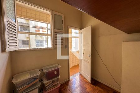 Apartamento à venda com 350m², 3 quartos e 1 vagaQuarto de Serviço 01