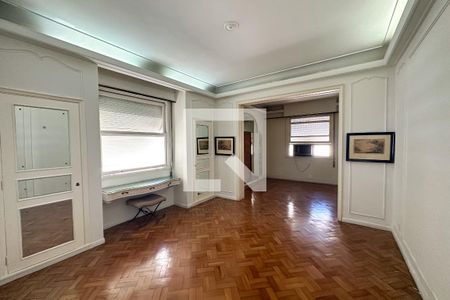 Apartamento à venda com 350m², 3 quartos e 1 vagaSuíte