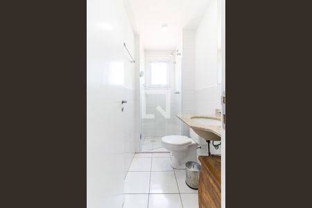 Apartamento para alugar com 65m², 2 quartos e 1 vaga Apartamento para alugar com 65m², 2 quartos e 1 vagaBanheiro da Suíte