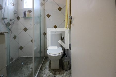 Apartamento à venda com 156m², 3 quartos e 3 vagasBanheiro da Suíte 02