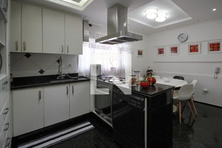 Apartamento à venda com 156m², 3 quartos e 3 vagas Banheiro Suíte 03