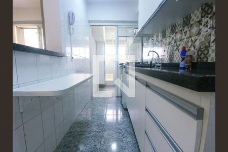 Apartamento à venda com 76m², 2 quartos e 1 vagaCozinha 